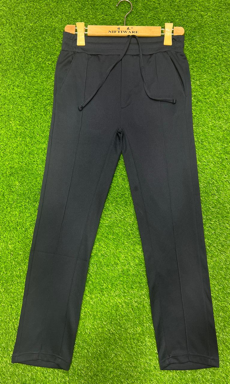 Relaxed Fit Trendy Black Trouser