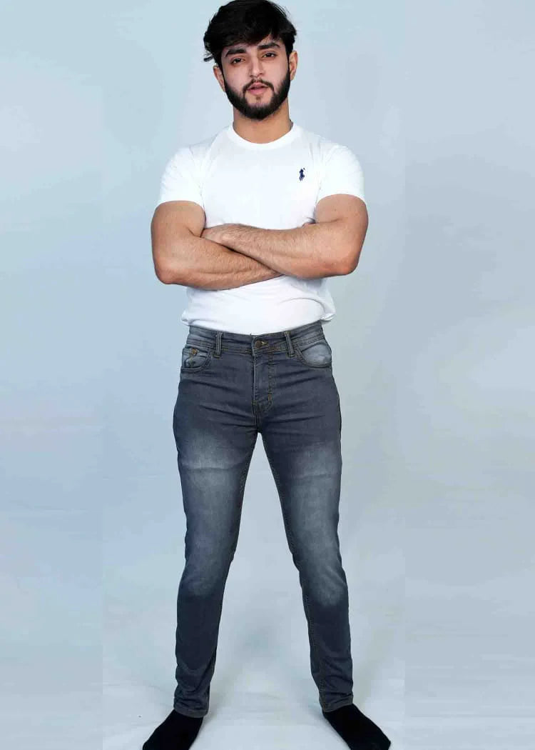 All-Day Comfort Men's Classic Slim Denim Pants